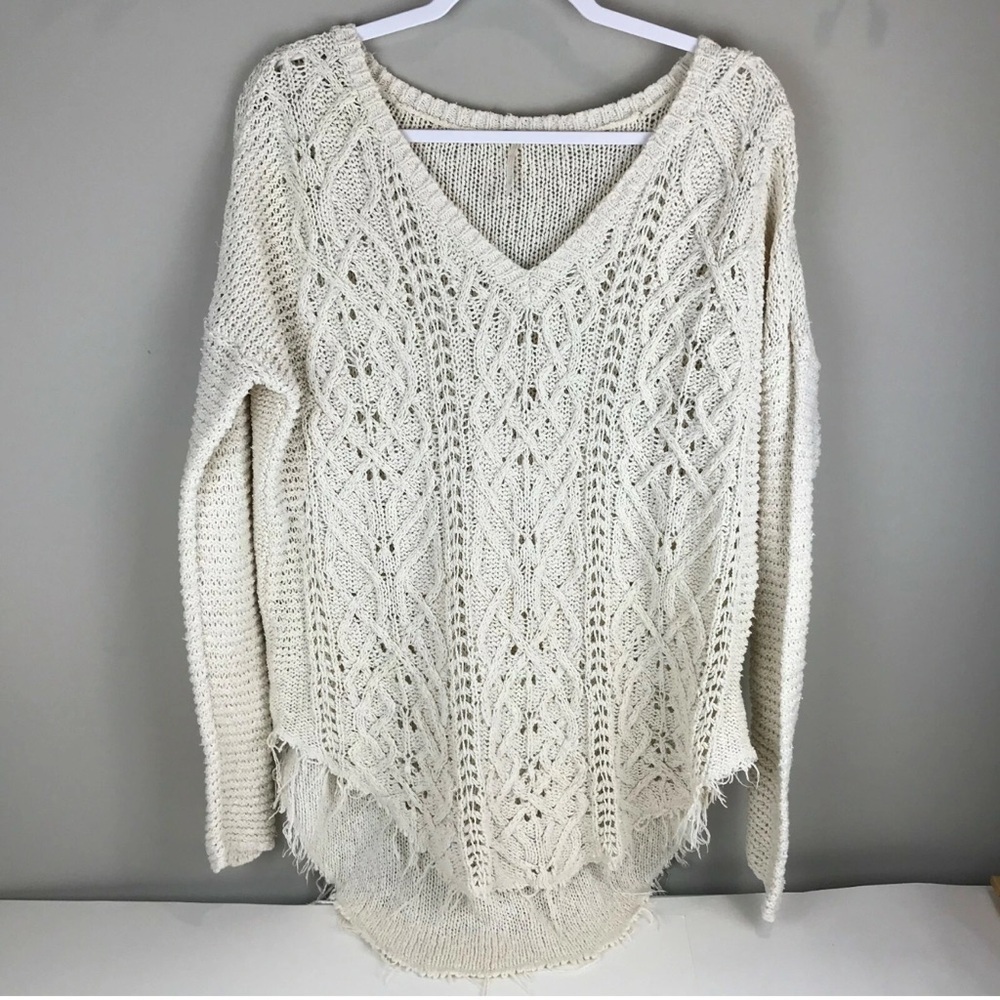 Free People Cream Long Sleeve V-Neck Distressed Hem Pullover Sweater Size S